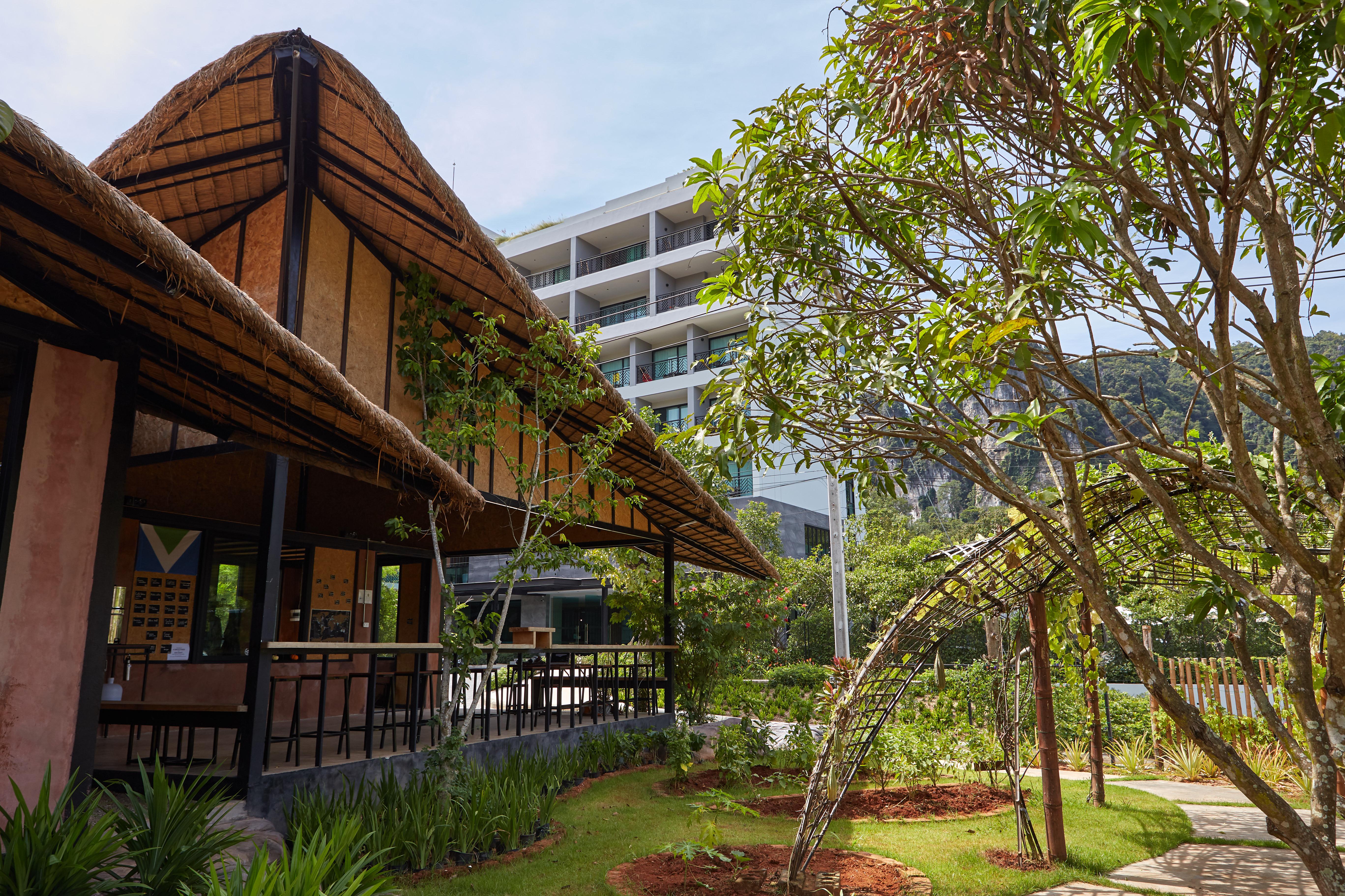 Отель Anana Ecological Krabi - Sha Extra